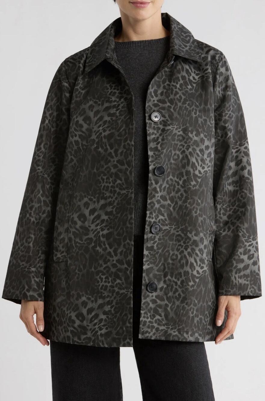 BERNARDO Leopard Print Water Repellent Raincoat Women’s Medium